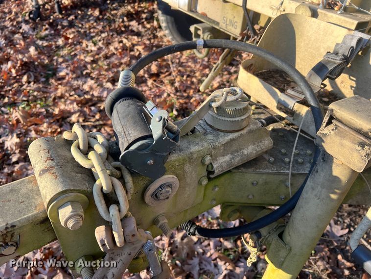 image for item JU9802 US Army M1101  utility trailer