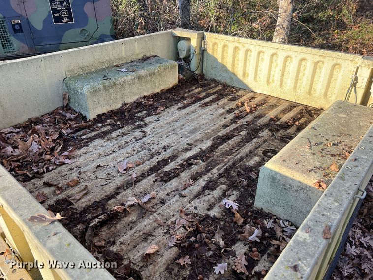 image for item JU9802 US Army M1101  utility trailer