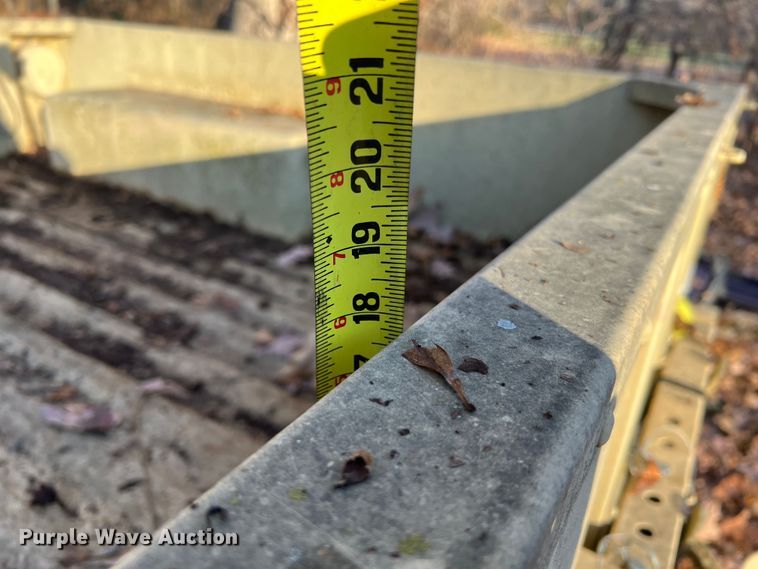 image for item JU9802 US Army M1101  utility trailer