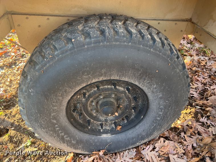 image for item JU9802 US Army M1101  utility trailer