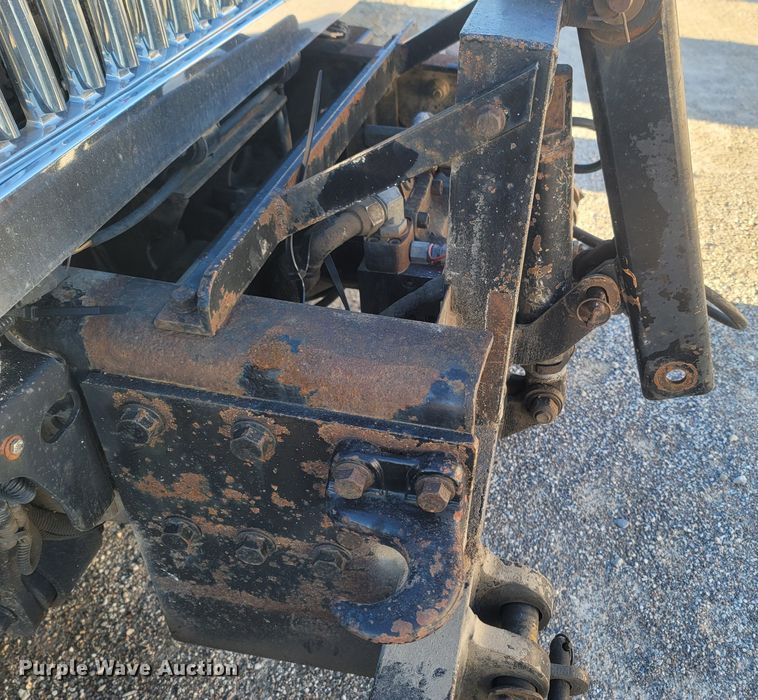 image for item JU9804 2005 International 7400  dump truck