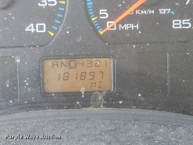 image for item JU9804 2005 International 7400  dump truck