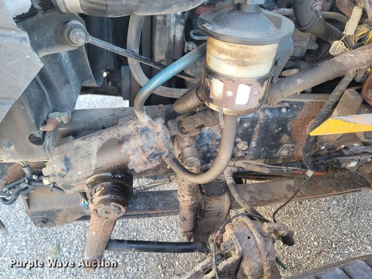 image for item JU9804 2005 International 7400  dump truck