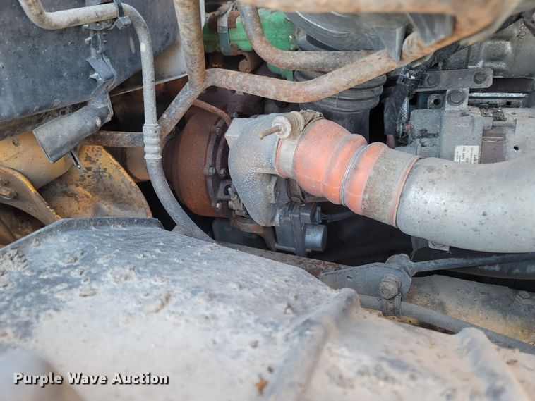 image for item JU9804 2005 International 7400  dump truck