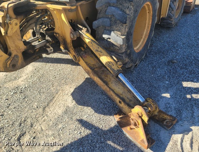 image for item JU9806 2002 John Deere 310SG  backhoe