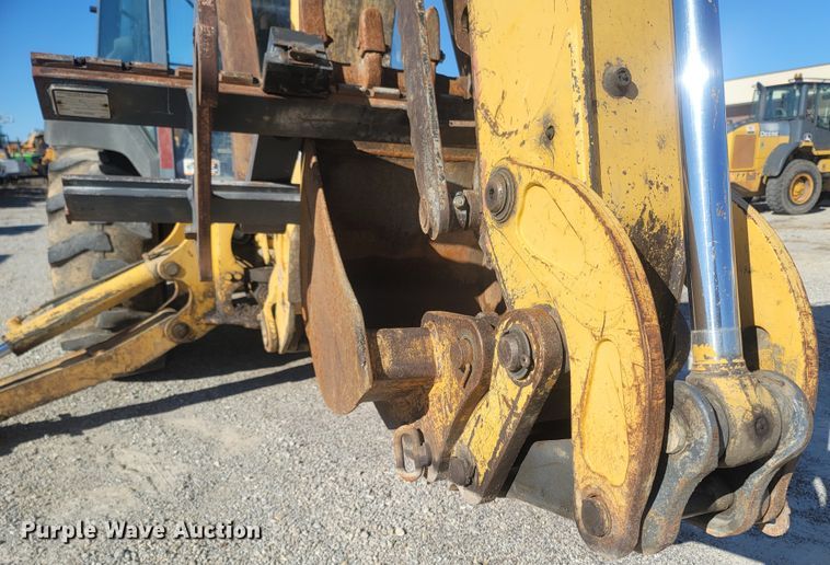 image for item JU9806 2002 John Deere 310SG  backhoe