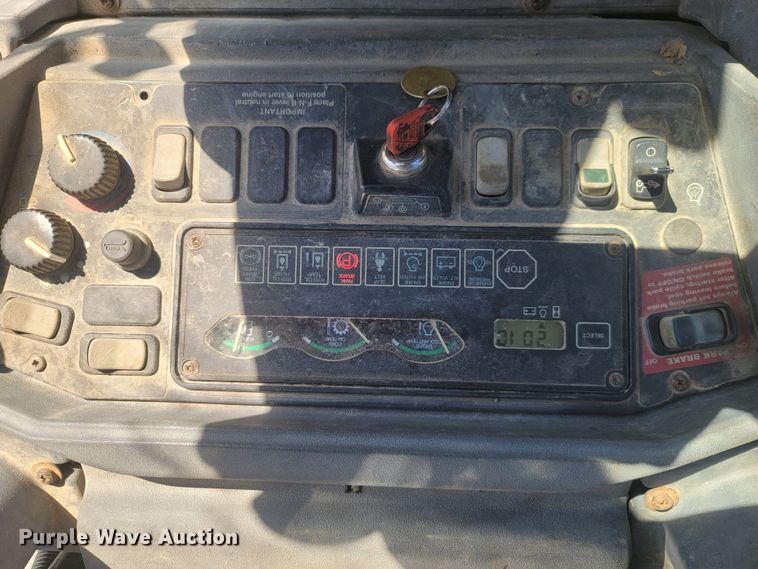 image for item JU9806 2002 John Deere 310SG  backhoe