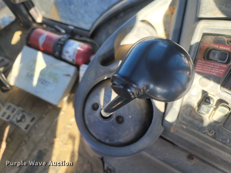 image for item JU9806 2002 John Deere 310SG  backhoe