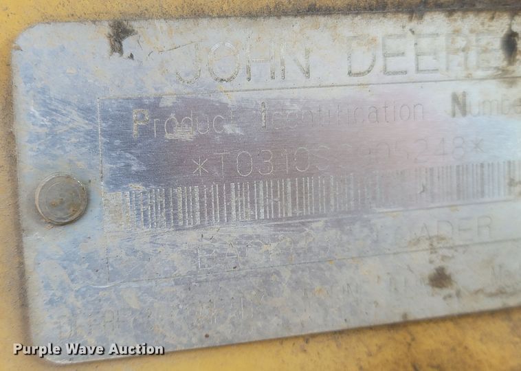 image for item JU9806 2002 John Deere 310SG  backhoe