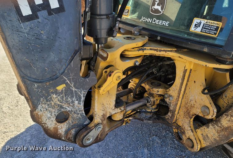 image for item JU9807 2008 John Deere 310SJ  backhoe