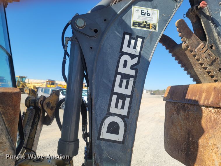 image for item JU9807 2008 John Deere 310SJ  backhoe