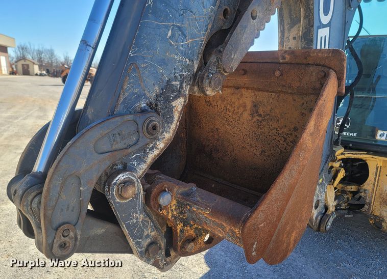 image for item JU9807 2008 John Deere 310SJ  backhoe