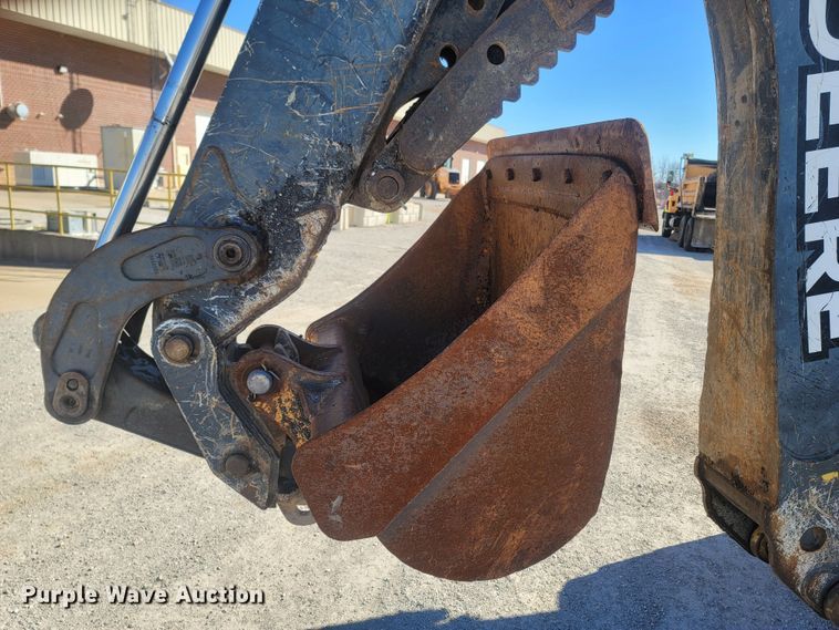 image for item JU9807 2008 John Deere 310SJ  backhoe