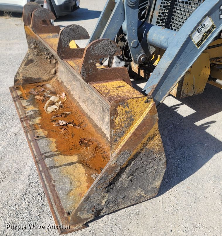 image for item JU9807 2008 John Deere 310SJ  backhoe