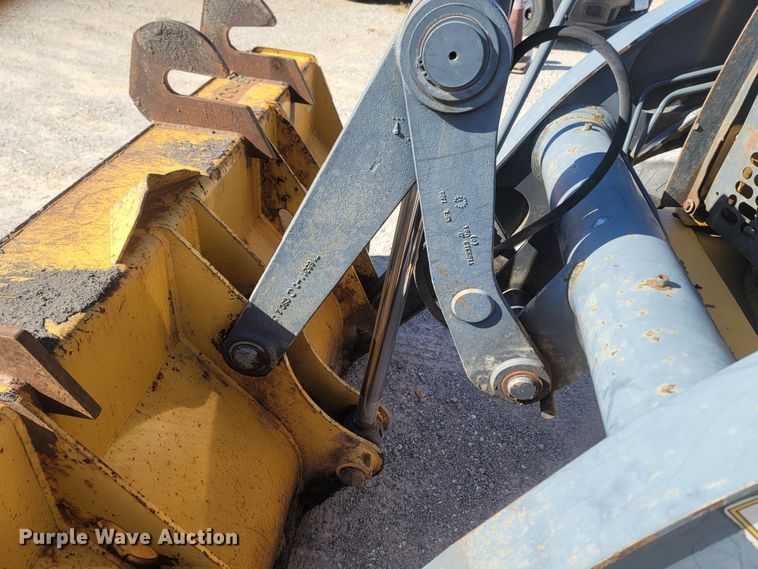 image for item JU9807 2008 John Deere 310SJ  backhoe