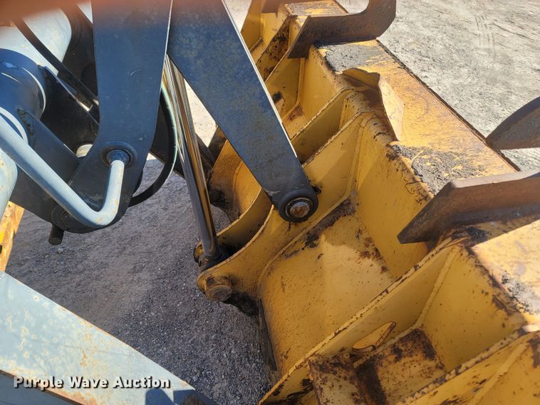 image for item JU9807 2008 John Deere 310SJ  backhoe