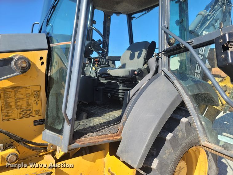 image for item JU9807 2008 John Deere 310SJ  backhoe