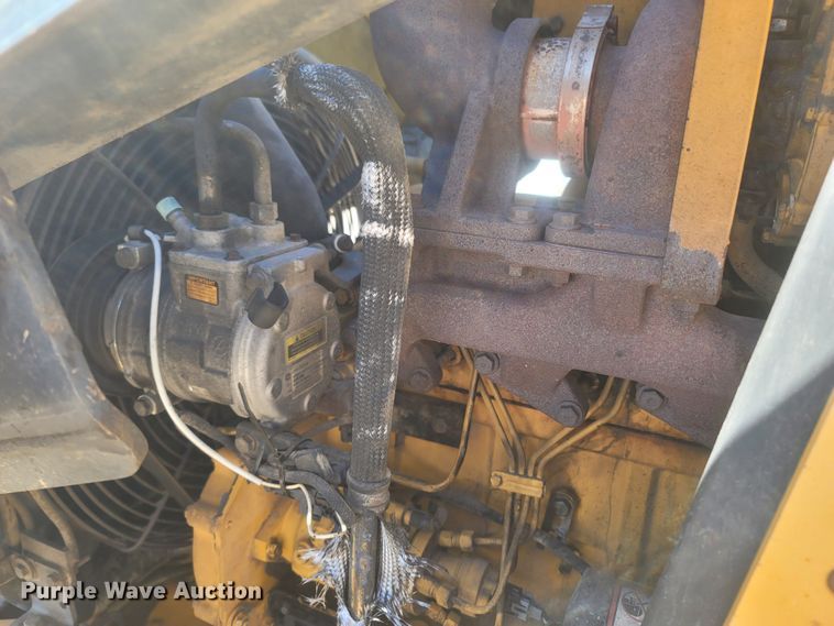 image for item JU9807 2008 John Deere 310SJ  backhoe