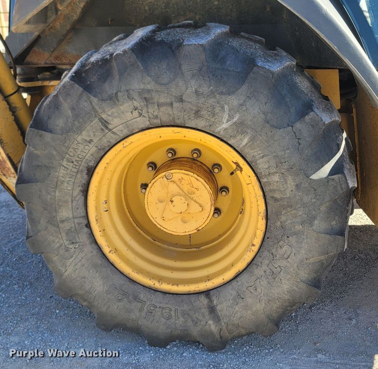 image for item JU9807 2008 John Deere 310SJ  backhoe