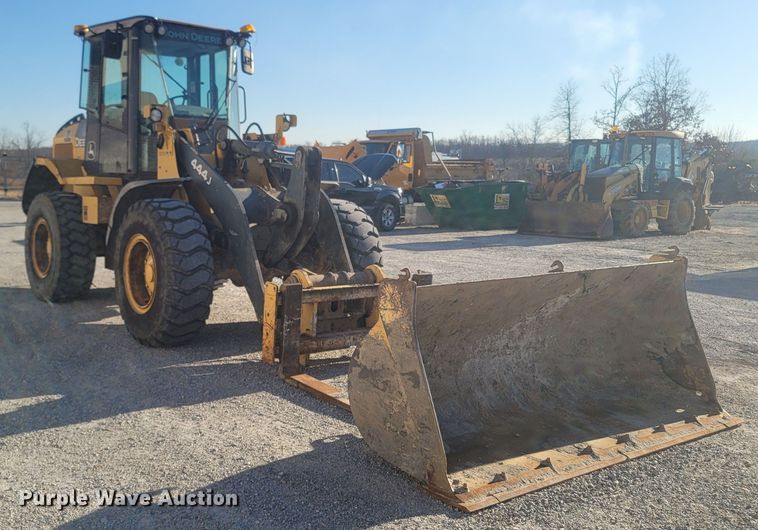 image for item JU9808 2007 John Deere 444J  wheel loader