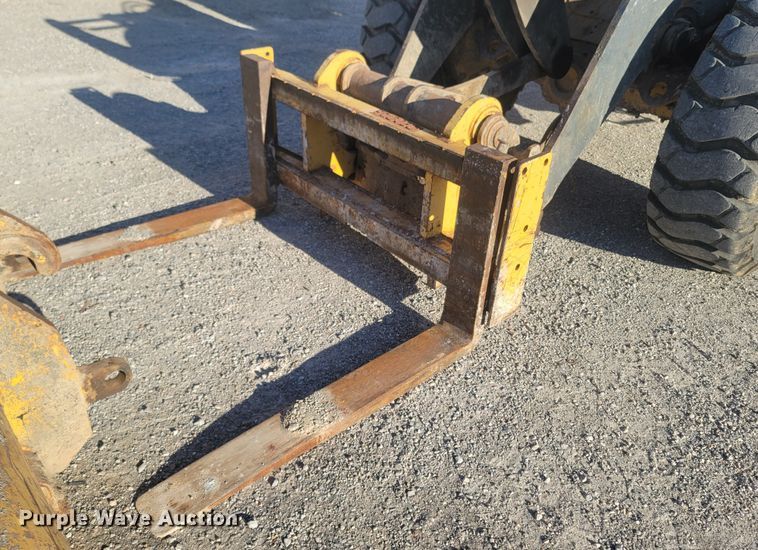 image for item JU9808 2007 John Deere 444J  wheel loader