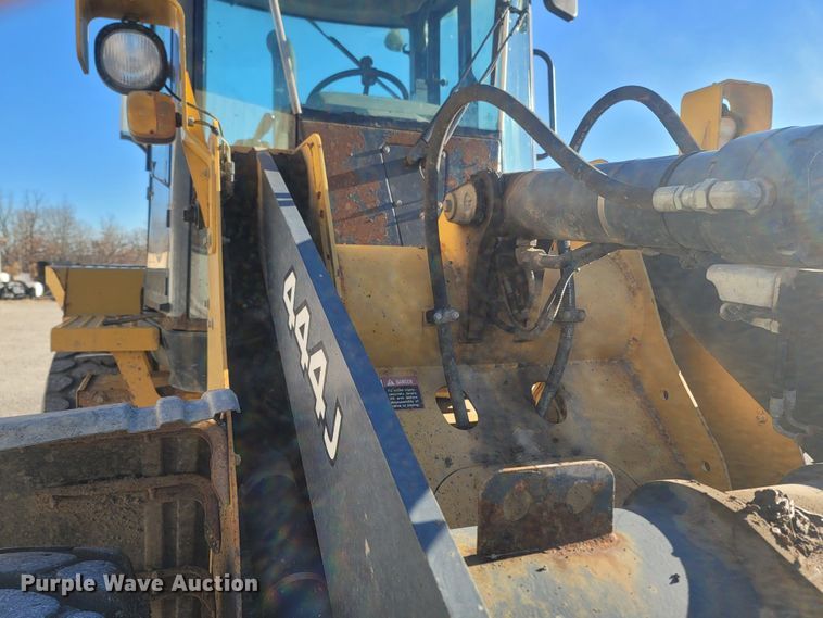 image for item JU9808 2007 John Deere 444J  wheel loader