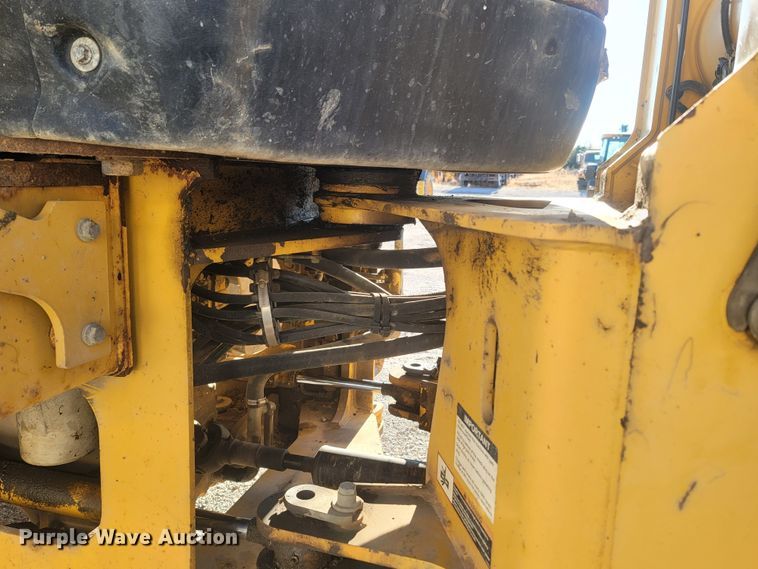 image for item JU9808 2007 John Deere 444J  wheel loader