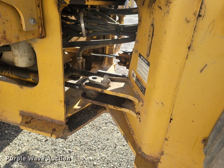 image for item JU9808 2007 John Deere 444J  wheel loader