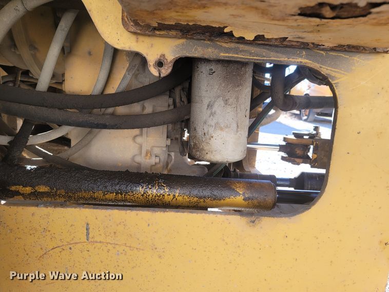 image for item JU9808 2007 John Deere 444J  wheel loader