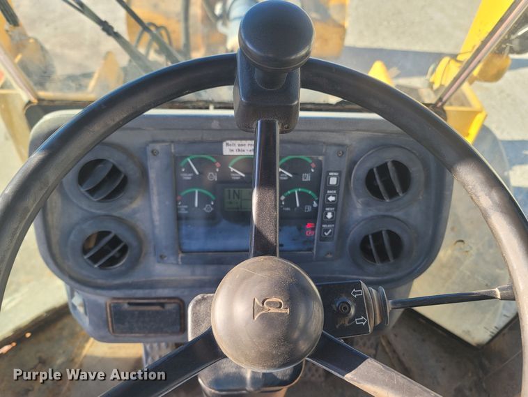 image for item JU9808 2007 John Deere 444J  wheel loader