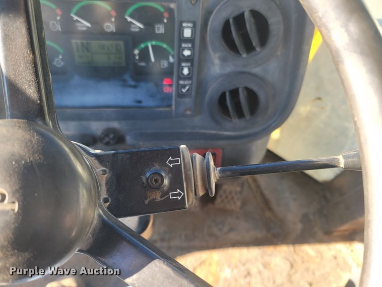 image for item JU9808 2007 John Deere 444J  wheel loader