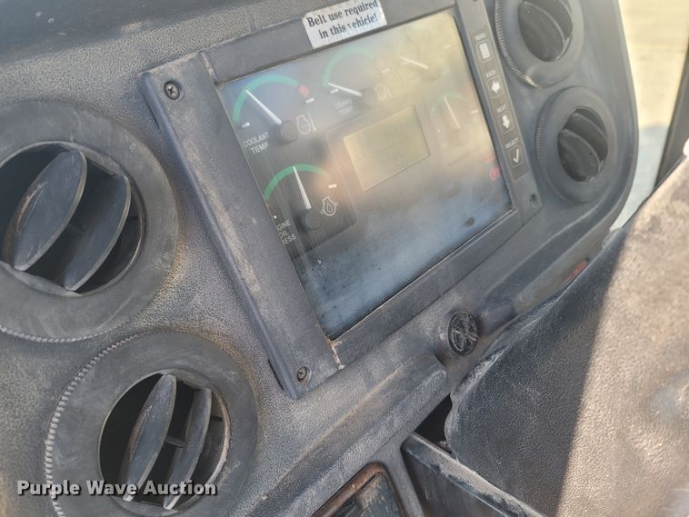 image for item JU9808 2007 John Deere 444J  wheel loader