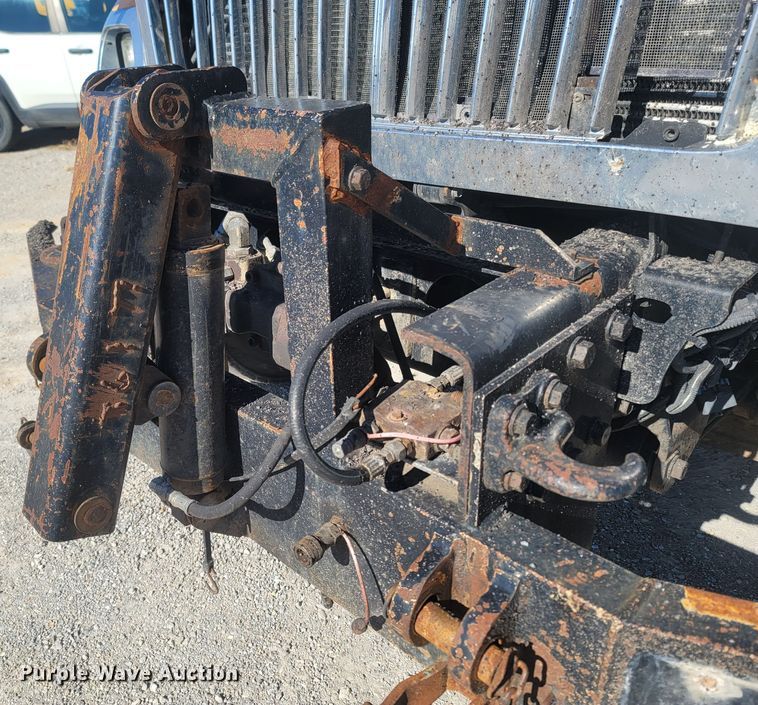 image for item JU9814 2005 International 7400  Crew Cab dump truck