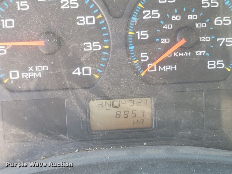 image for item JU9814 2005 International 7400  Crew Cab dump truck