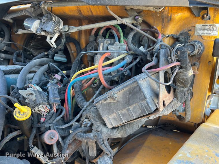 image for item JU9823 2006 International 7400  dump truck