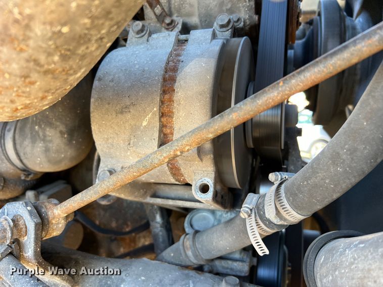 image for item JU9823 2006 International 7400  dump truck