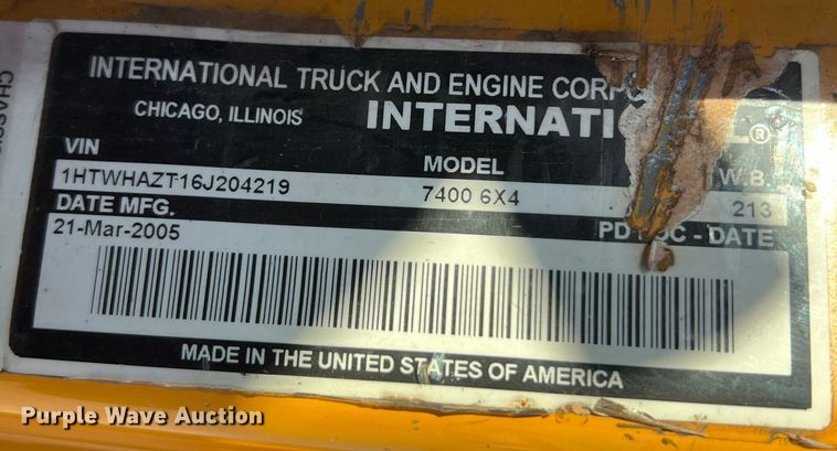 image for item JU9823 2006 International 7400  dump truck