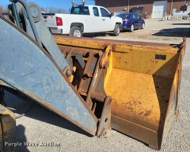 image for item JU9828 2008 John Deere 310SJ  backhoe