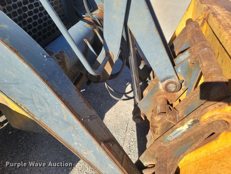 image for item JU9828 2008 John Deere 310SJ  backhoe