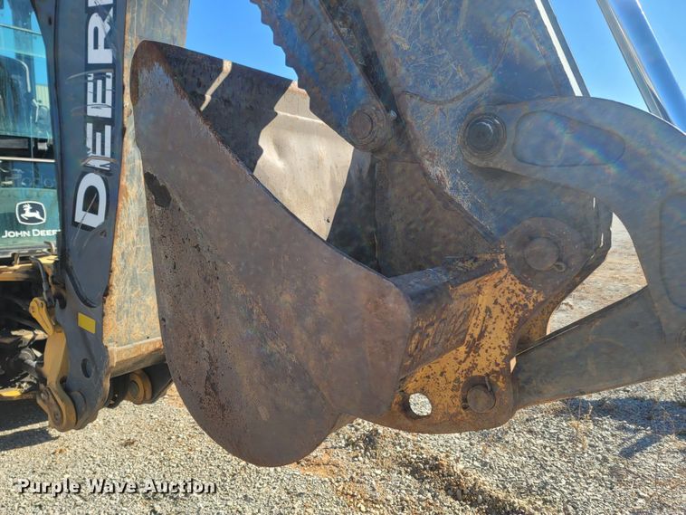 image for item JU9828 2008 John Deere 310SJ  backhoe