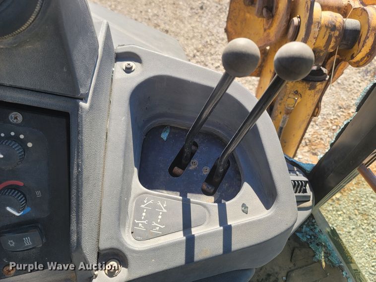 image for item JU9828 2008 John Deere 310SJ  backhoe