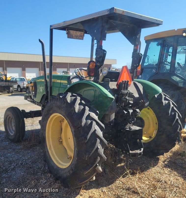 image for item JU9829 John Deere 5325  tractor