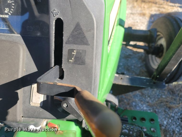 image for item JU9829 John Deere 5325  tractor