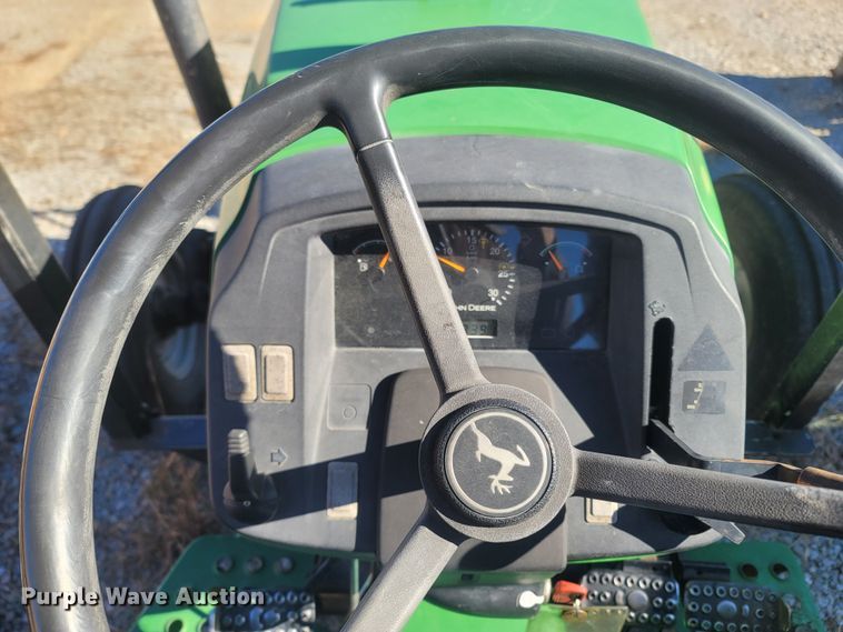 image for item JU9829 John Deere 5325  tractor