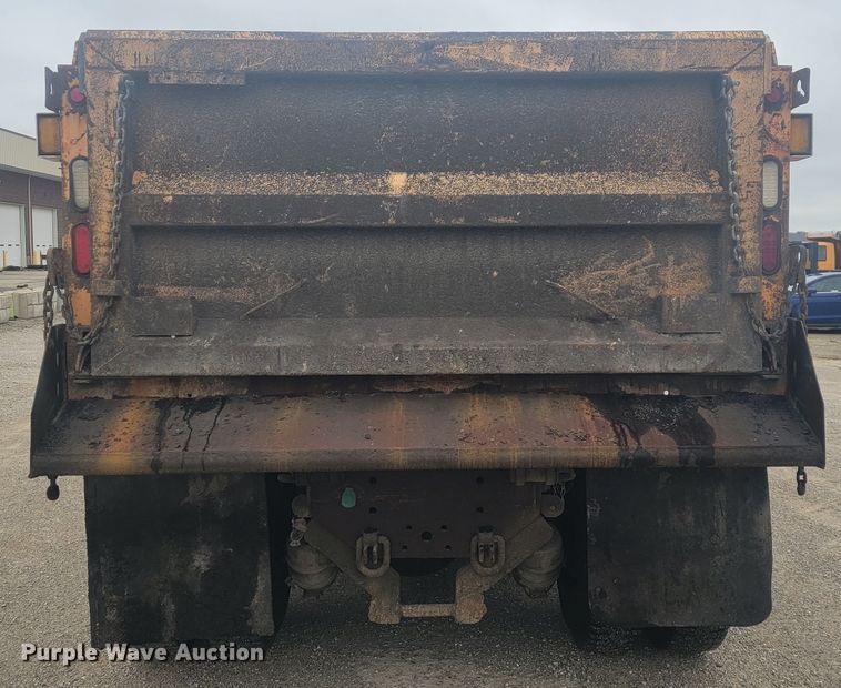 image for item JU9831 2007 International 7400  dump truck