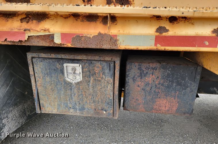 image for item JU9831 2007 International 7400  dump truck