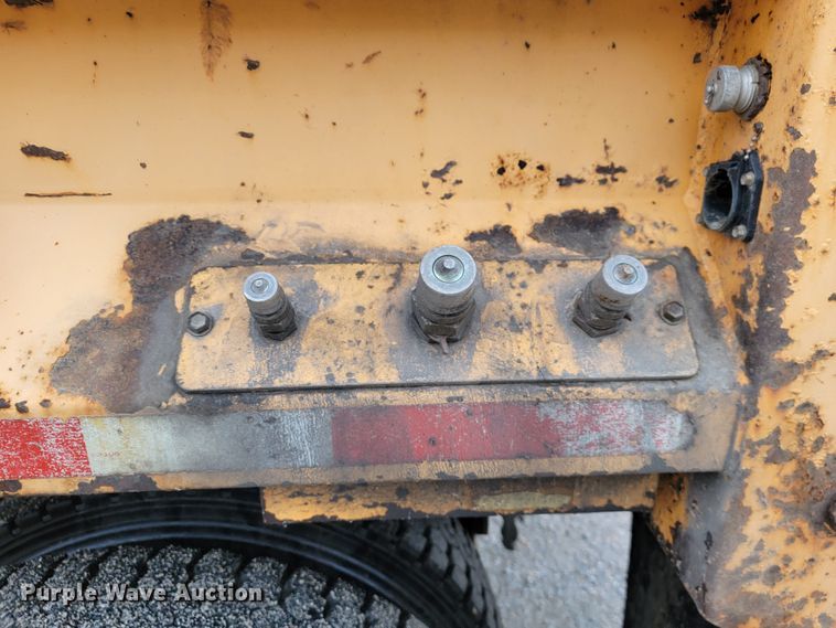 image for item JU9831 2007 International 7400  dump truck