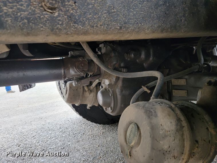 image for item JU9831 2007 International 7400  dump truck