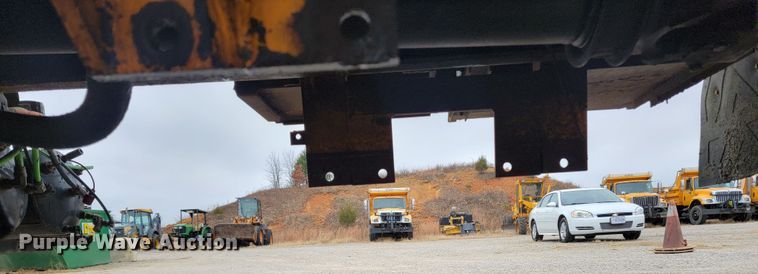 image for item JU9831 2007 International 7400  dump truck