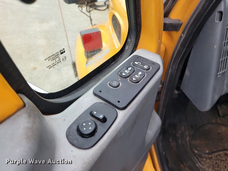 image for item JU9831 2007 International 7400  dump truck